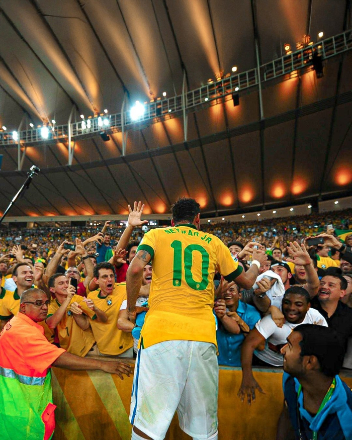 米体：法国电视台取消转播年轻人vs里尔，因前者胸前广告违规（米体：法国电视台因胸前广告违规叫停年轻人对阵里尔的转播）