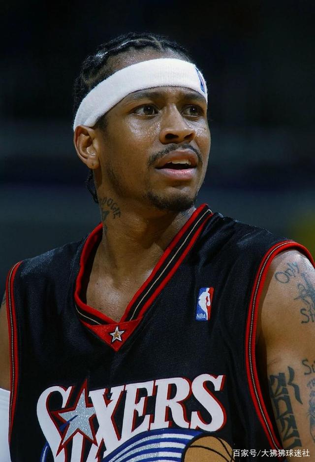 踢球者：巴斯克斯背伤恢复缓慢，理想情况下月底可以复出（踢球者：巴斯克斯背伤恢复不理想，最早有望于月底复出）